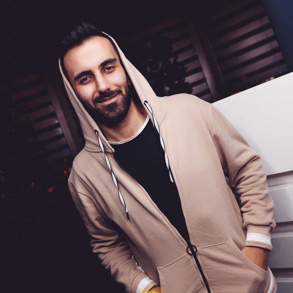 DJ ZEE ARABIC ENGLISH & SOUND SYSTEM
