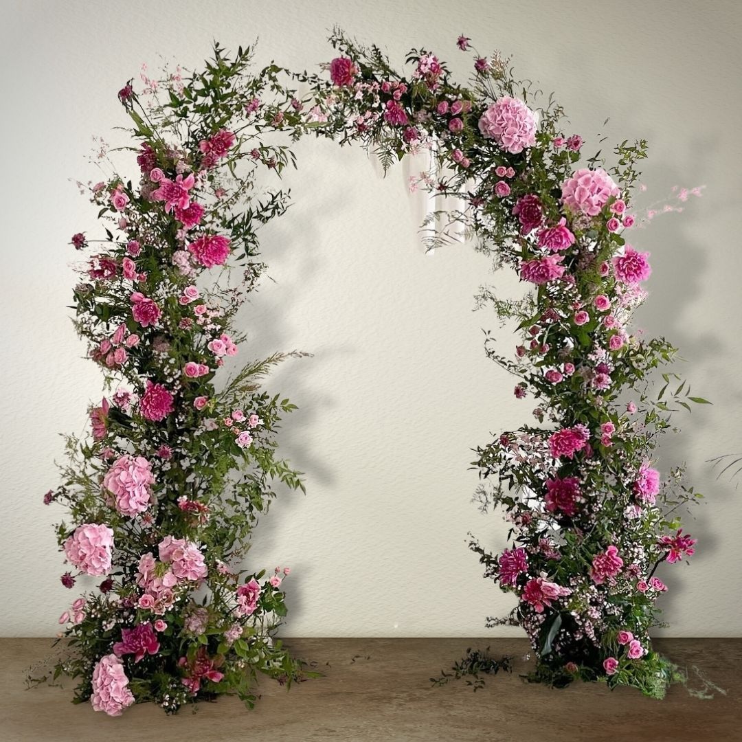 CLASSIC WEDDING ARCH DION